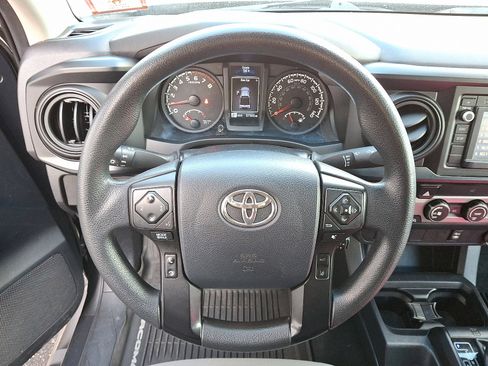 Used 2019 Toyota Tacoma SR image 22
