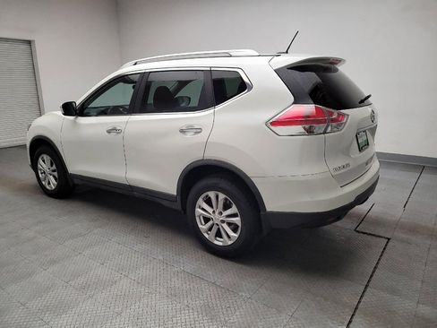 Used 2016 Nissan Rogue SV image 3