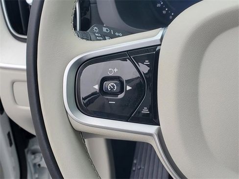 New 2026 Volvo XC60 T8 Ultra w/ Climate Package image 19