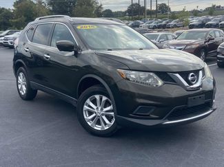Used 2016 Nissan Rogue SV w/ SV Premium Package image 1