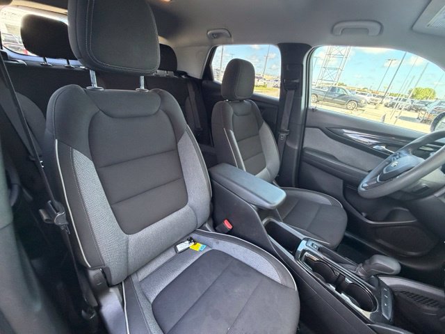 Used 2025 Chevrolet TrailBlazer LT FWD image 33