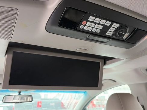 Used 2012 Honda Odyssey Touring image 18