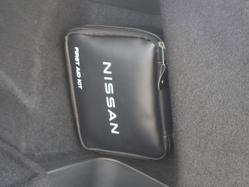 Used 2023 Nissan Rogue SV AWD/4WD image 16