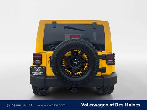 Used 2015 Jeep Wrangler Unlimited Sahara image 5