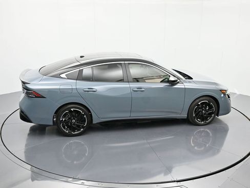 New 2026 Nissan Sentra SR w/ SR Premium Package image 33