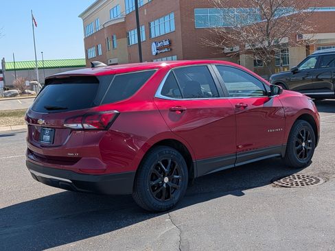 Used 2024 Chevrolet Equinox LT image 5