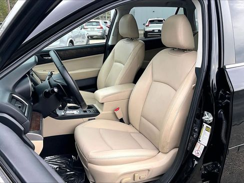 Used 2015 Subaru Outback 2.5i Limited image 9