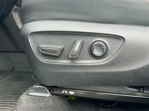 Used 2024 Toyota Grand Highlander XLE image 17