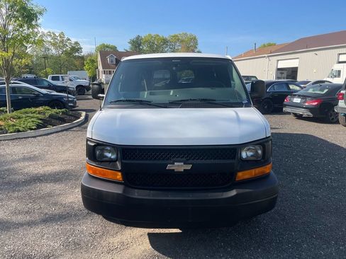 Used 2014 Chevrolet Express 3500 LS RWD image 3