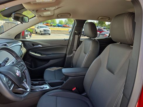 Certified 2023 Buick Encore GX Select w/ Sport Touring Package FWD image 9