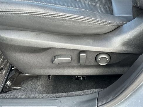Used 2023 Subaru Forester Touring image 22