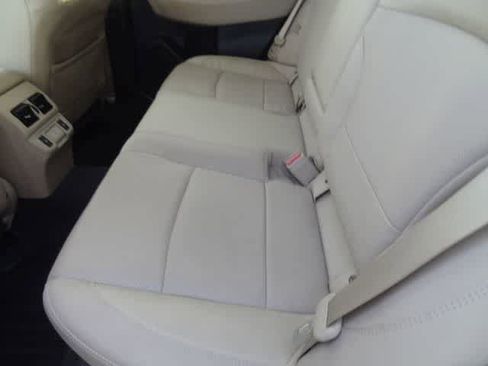 Used 2019 Subaru Outback 2.5i Limited AWD/4WD image 16