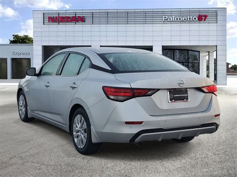 Certified 2023 Nissan Sentra S image 4