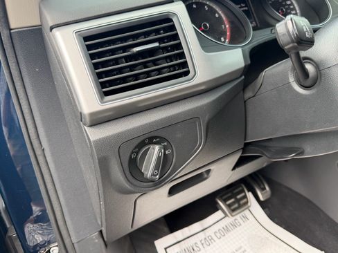 Used 2019 Volkswagen Atlas SE w/ Towing Package AWD/4WD image 19