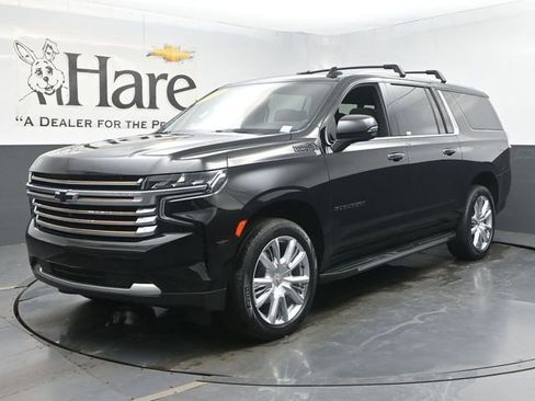Used 2021 Chevrolet Suburban High Country AWD/4WD image 36