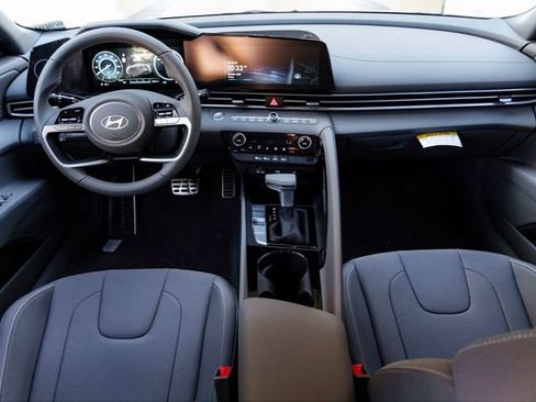 New 2025 Hyundai Elantra SEL FWD image 46