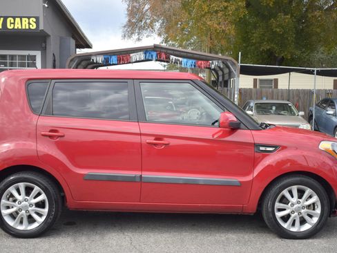 Used 2013 Kia Soul image 8