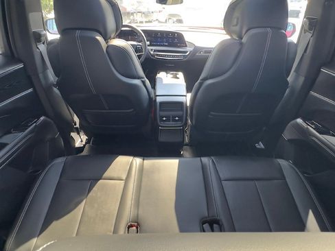 Certified 2024 Cadillac Lyriq Luxury AWD/4WD image 6