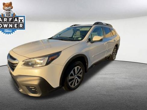 Used 2022 Subaru Outback Premium image 5