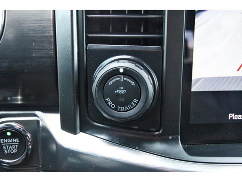Used 2023 Ford F150 Lariat AWD/4WD image 26