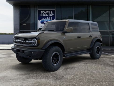 New 2026 Ford Bronco Outer Banks w/ Sasquatch Package AWD/4WD image 1