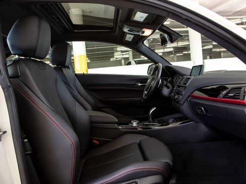 Used 2017 BMW 230i Coupe image 22