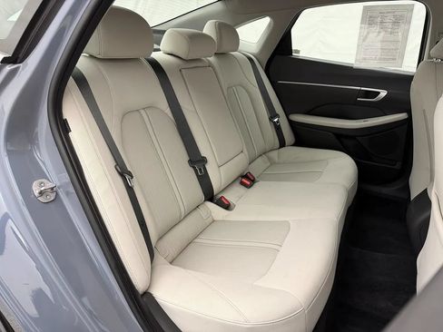 Used 2025 Hyundai Sonata SEL FWD image 28