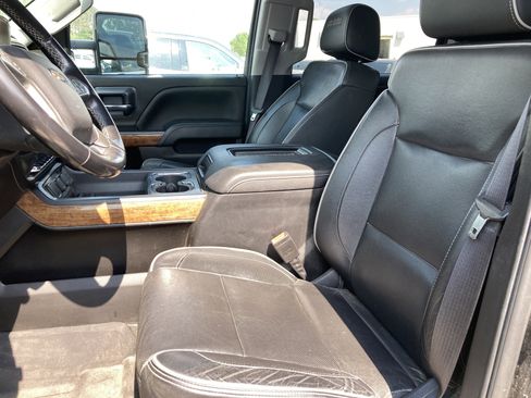 Used 2019 Chevrolet Silverado 3500 High Country w/ Duramax Plus Package AWD/4WD image 3