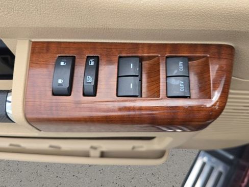 Used 2015 Ford F250 King Ranch w/ FX4 Off-Road Package AWD/4WD image 28