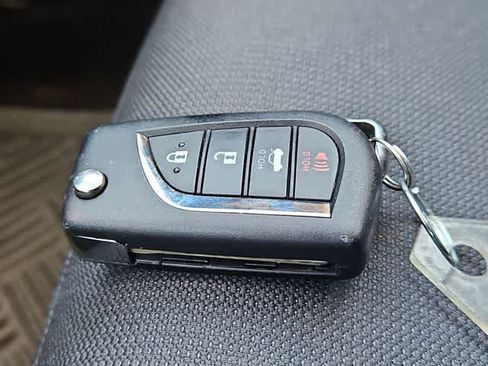 Used 2024 Toyota Corolla LE FWD image 27