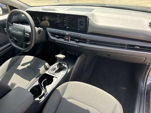 Used 2025 Kia K4 FWD image 18