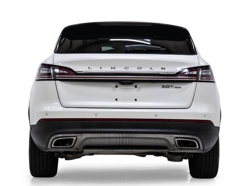 Used 2020 Lincoln Nautilus Reserve w/ Equipment Group 201A AWD/4WD image 7