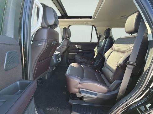 New 2026 Ford Expedition Platinum w/ Platinum Ultimate Package AWD/4WD image 29