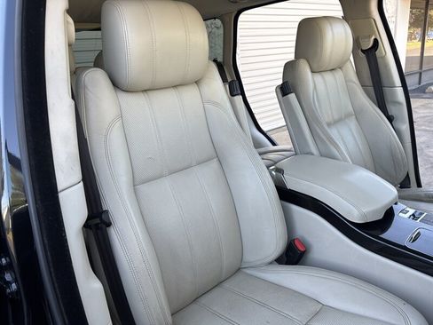 Used 2013 Land Rover Range Rover HSE AWD/4WD image 40