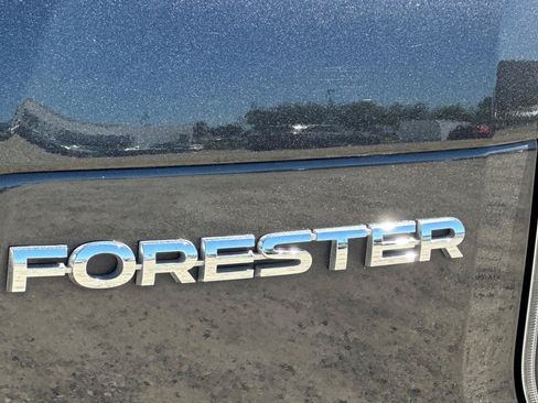 Used 2018 Subaru Forester 2.5i Touring w/ Popular Package #3B AWD/4WD image 28