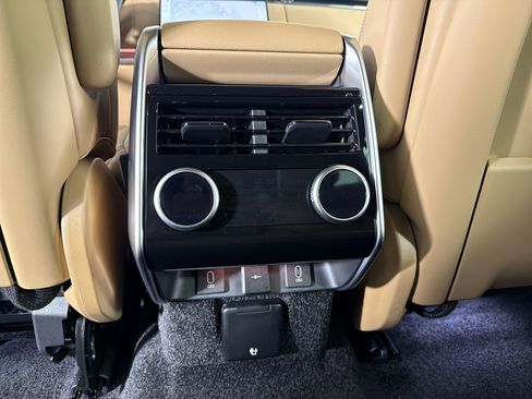 New 2026 Land Rover Range Rover Long Wheelbase SE AWD/4WD image 21