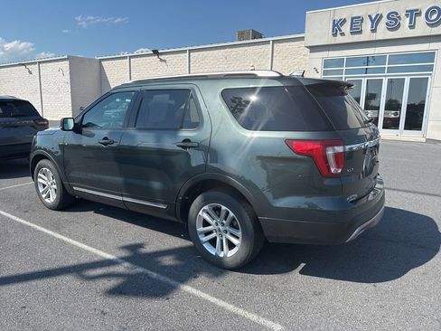 Used 2016 Ford Explorer XLT w/ Equipment Group 201A FWD image 3