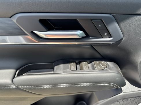 New 2026 GMC Terrain Elevation w/ Technology Package II AWD/4WD image 29