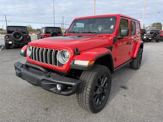 Used 2025 Jeep Wrangler Backcountry video 2