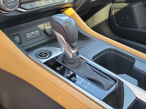 Certified 2024 Nissan Sentra SV w/ SV Premium Package image 30