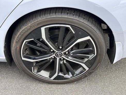 Used 2024 Nissan Altima 2.5 SR image 15