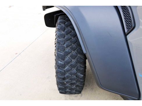 Used 2023 Jeep Wrangler Unlimited w/ Sun & Screen Package image 26