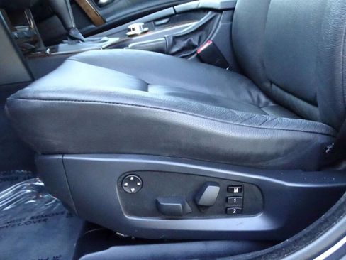 Used 2007 BMW 530xi Wagon image 34