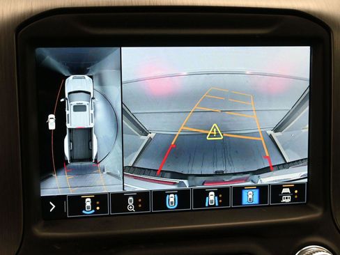 Used 2023 GMC Sierra 3500 Denali w/ Denali Ultimate Package image 34