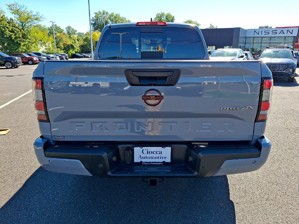 Used 2023 Nissan Frontier PRO-4X w/ Pro Convenience Package AWD/4WD image 5