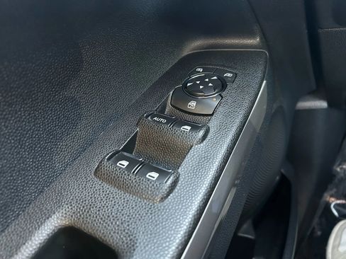 Used 2018 Ford EcoSport Titanium image 16