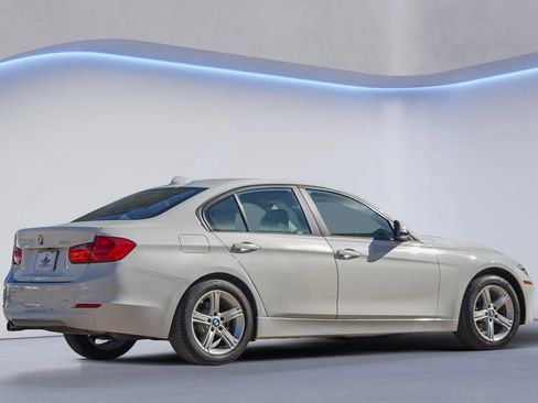 Used 2015 BMW 320i 320i Sedan 4D image 11