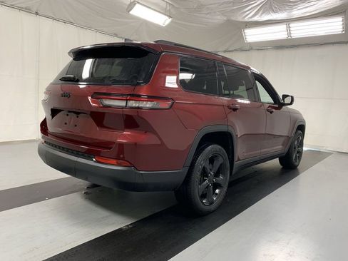 Used 2022 Jeep Grand Cherokee L Laredo image 7