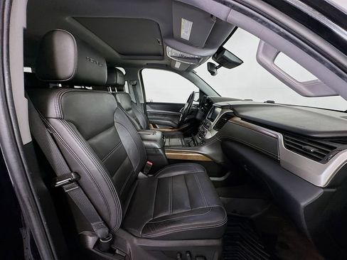 Used 2020 GMC Yukon Denali w/ Denali Premium Package image 31