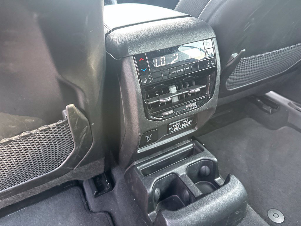 Used 2024 Jeep Grand Cherokee L Limited RWD image 30